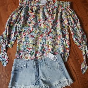 floral top off shoulder and Denim short